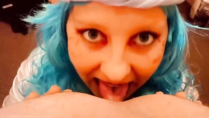 Отсосала и вылизала мужской анус