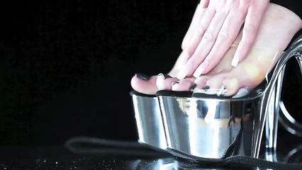 Латексный фут фетиш