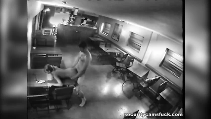 Ебля в баре на скрытую камеру