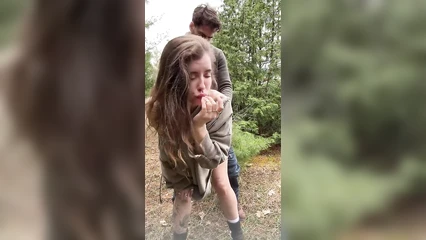 В лесу в жопу