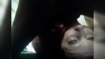 Трахаю зрелую Таню в рот