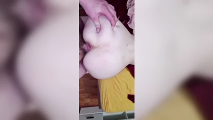 Юля обожает заниматься сексом