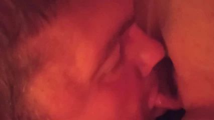 Дала Лёше полизать сладкую писю