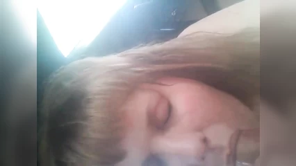 Водила даёт за щеку опытной трассовщице